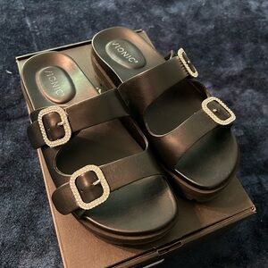 Vionic Black Women's Sandals with Buckle Detail